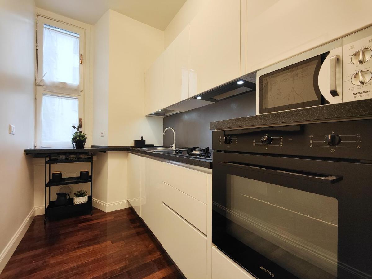 Designed Pop Apartment 2 Bedrooms, 2 Baths In Milan Center - Wifi, Ac, Steps From Subway M1 And M2, Central Station And Airport Connected ภายนอก รูปภาพ